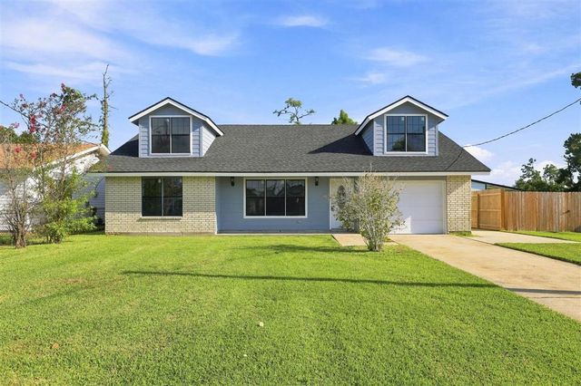 1016 Ann St Street, Westlake, LA 70669