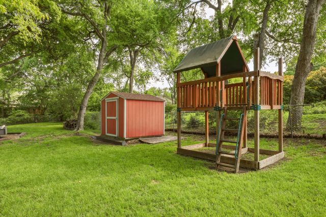 2320 Chart Drive, Dallas, TX 75228