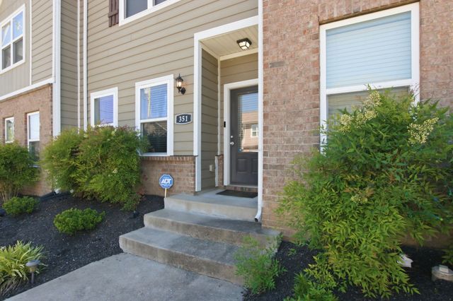 351 David Bolin Dr, La Vergne, TN 37086