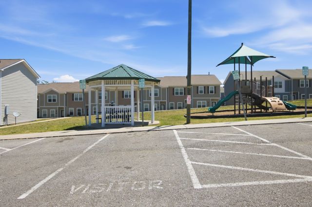 351 David Bolin Dr, La Vergne, TN 37086
