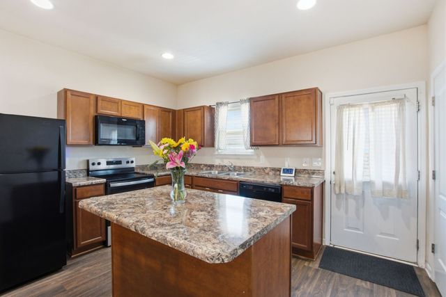 351 David Bolin Dr, La Vergne, TN 37086