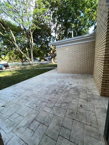 1807 Hemmeter Road, Saginaw, MI 48638