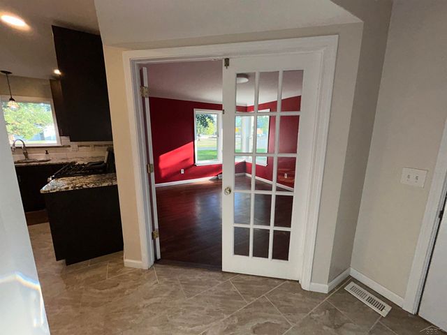 1807 Hemmeter Road, Saginaw, MI 48638