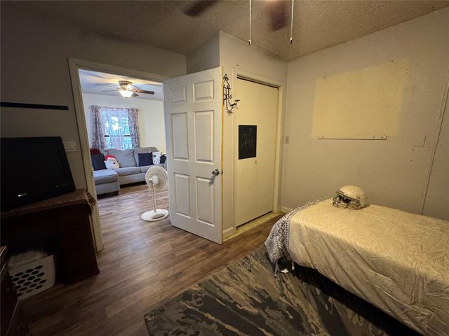 126 & 120 Horseshoe DR, Bastrop, TX 78602