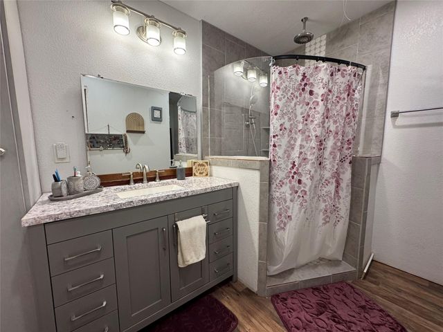 126 & 120 Horseshoe DR, Bastrop, TX 78602