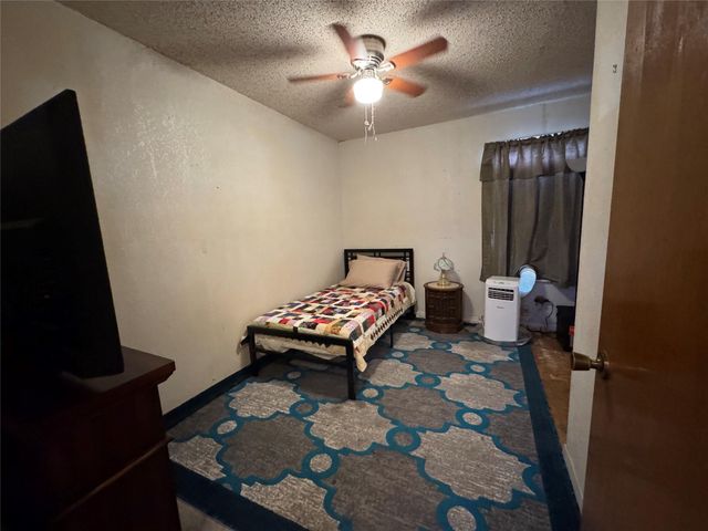 126 & 120 Horseshoe DR, Bastrop, TX 78602