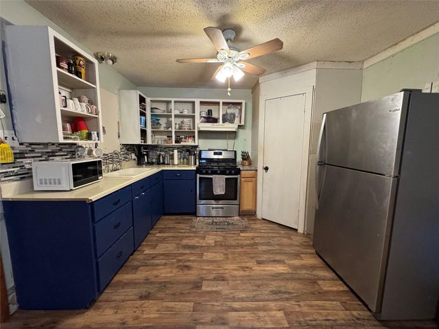 126 & 120 Horseshoe DR, Bastrop, TX 78602