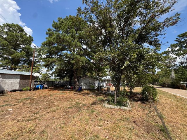 126 & 120 Horseshoe DR, Bastrop, TX 78602