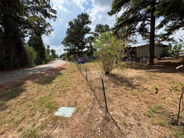 126 & 120 Horseshoe DR, Bastrop, TX 78602