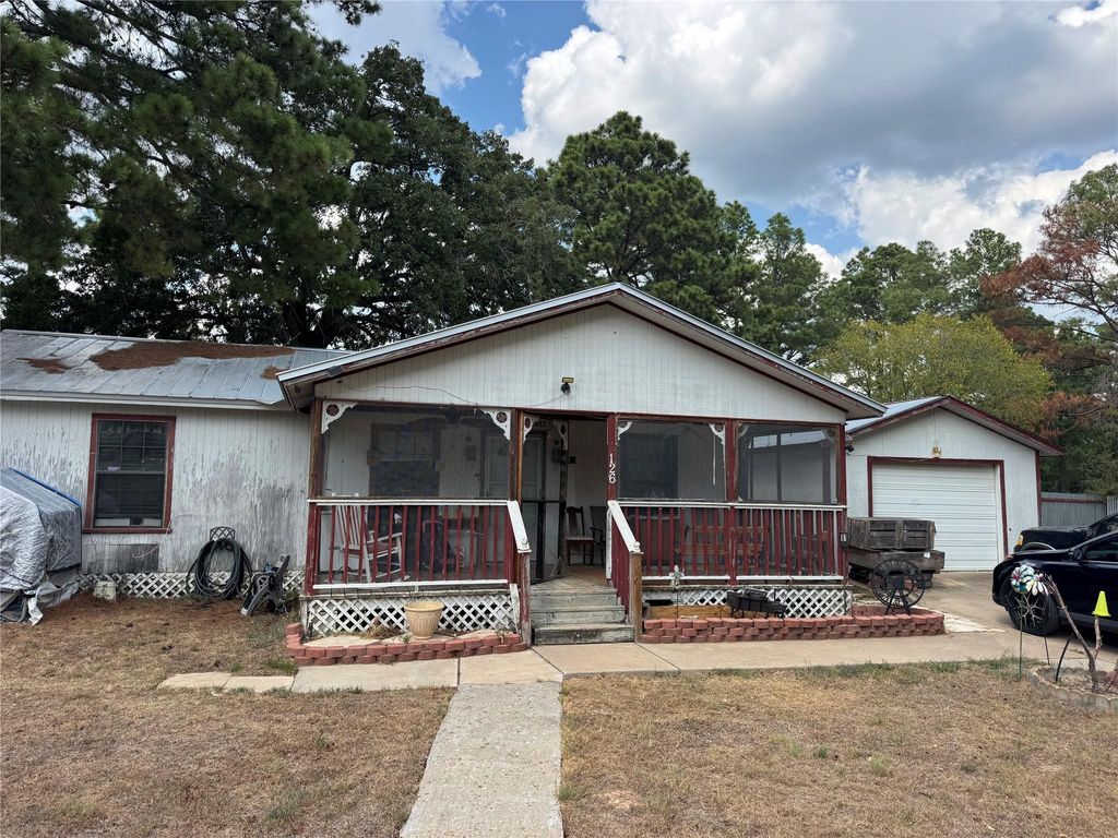 126 & 120 Horseshoe DR, Bastrop, TX 78602