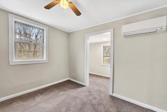 1669 ROUNDABOUT RD, Martinsville, VA 24112