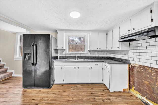 1669 ROUNDABOUT RD, Martinsville, VA 24112