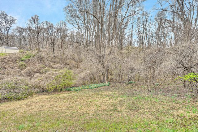 1669 ROUNDABOUT RD, Martinsville, VA 24112