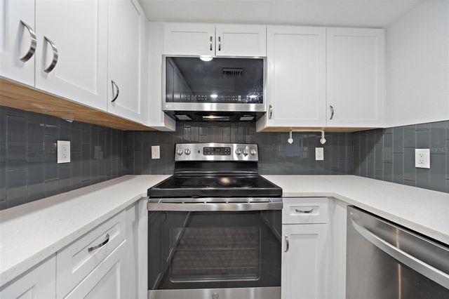 4141 BAYSHORE BOULEVARD 1702, Tampa, FL 33611