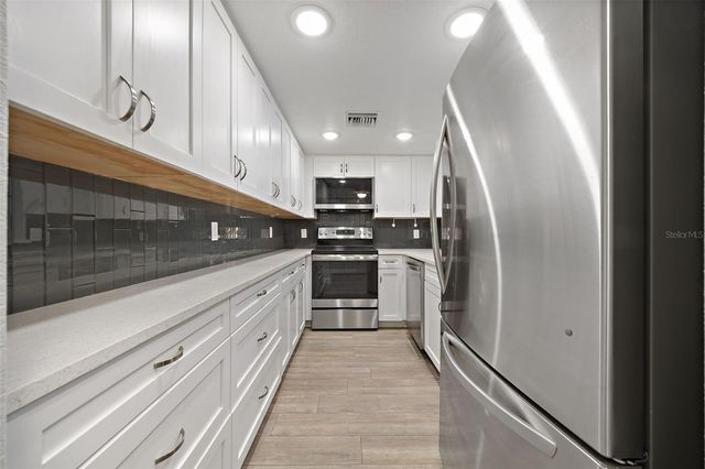 4141 BAYSHORE BOULEVARD 1702, Tampa, FL 33611