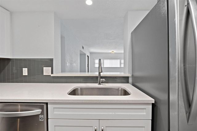 4141 BAYSHORE BOULEVARD 1702, Tampa, FL 33611