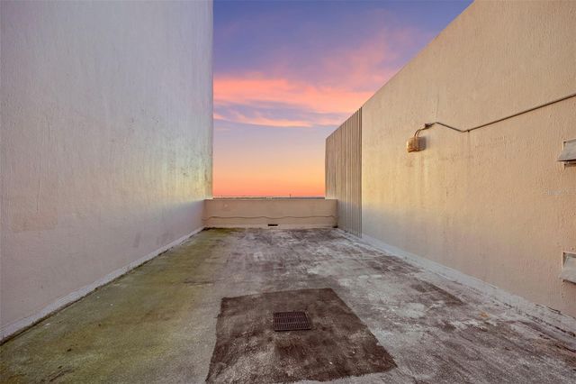 4141 BAYSHORE BOULEVARD 1702, Tampa, FL 33611