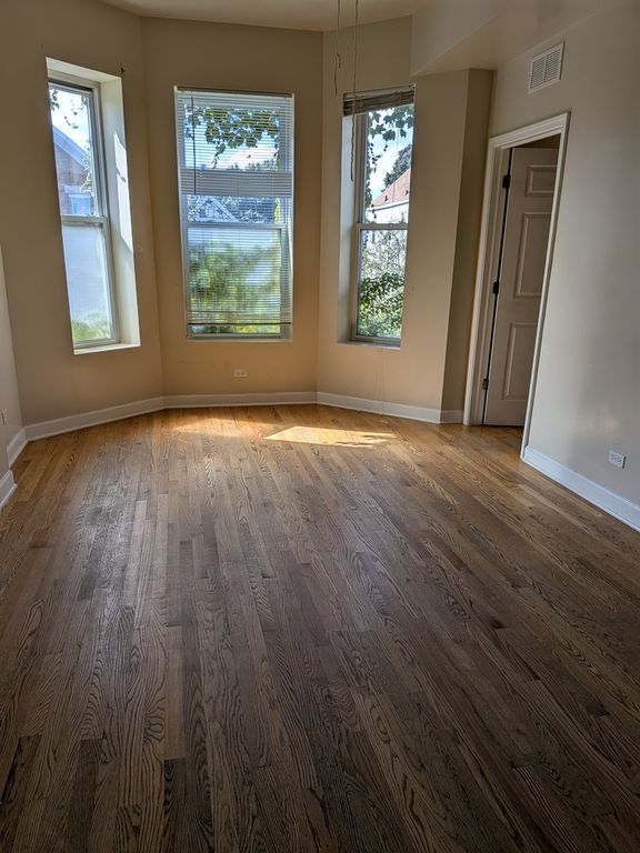 5031 S Hermitage Avenue 3F, Chicago, IL 60609