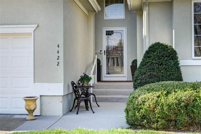 4422 S Davidson Drive, Independence, MO 64055