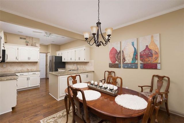 4422 S Davidson Drive, Independence, MO 64055