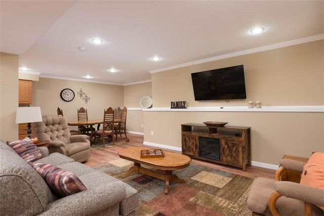 4422 S Davidson Drive, Independence, MO 64055