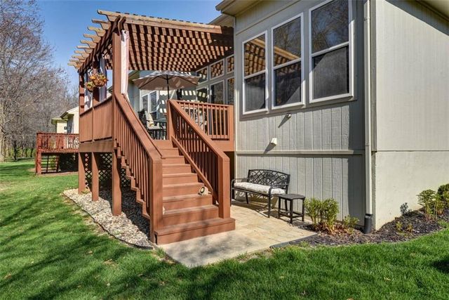 4422 S Davidson Drive, Independence, MO 64055