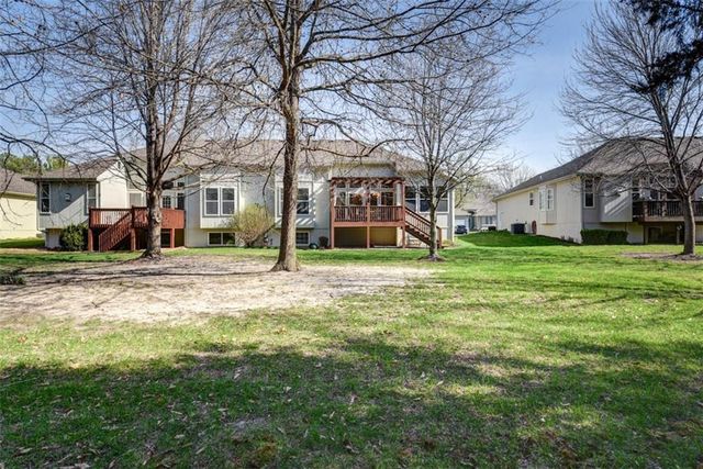4422 S Davidson Drive, Independence, MO 64055