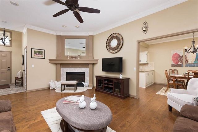 4422 S Davidson Drive, Independence, MO 64055