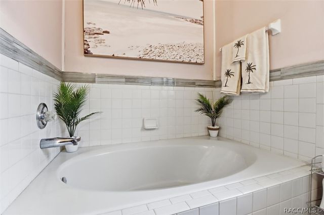 5112 Parkway Boulevard, Land O Lakes, FL 34639