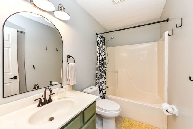 6273 Valleyview Drive, Fishers, IN 46038