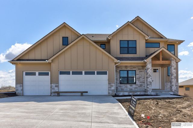10963 S 102nd Street, Papillion, NE 68046