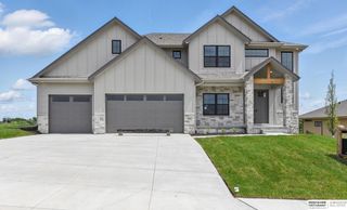 10963 S 102nd Street, Papillion, NE 68046