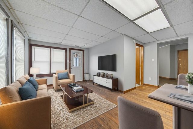 2429 W 127th Street 2E, Blue Island, IL 60406
