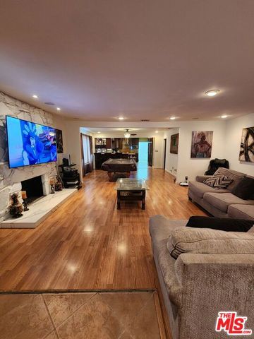 1110 W Vernon Avenue, Los Angeles, CA 90037