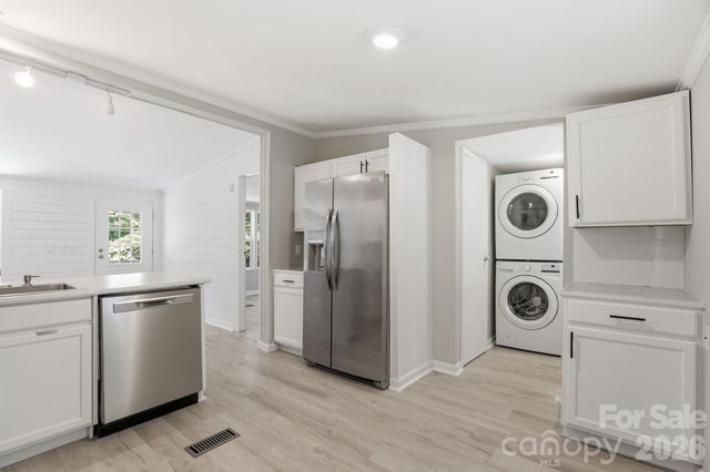136 Woodridge Lane, Mooresville, NC 28115