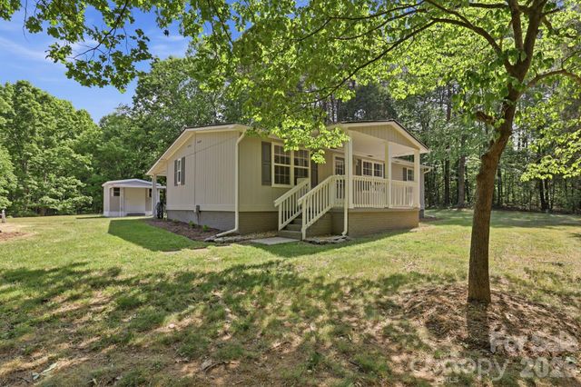 136 Woodridge Lane, Mooresville, NC 28115