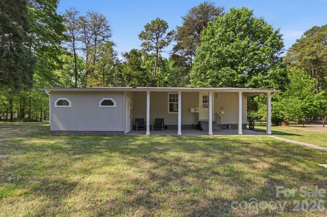 136 Woodridge Lane, Mooresville, NC 28115