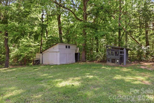 136 Woodridge Lane, Mooresville, NC 28115