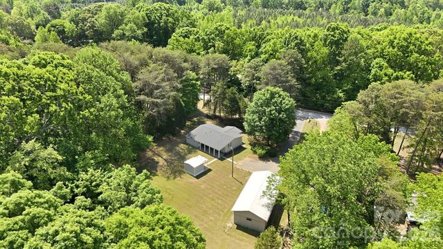 136 Woodridge Lane, Mooresville, NC 28115