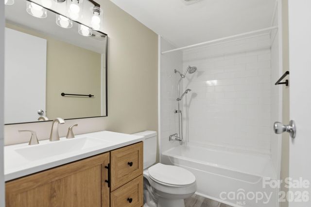 136 Woodridge Lane, Mooresville, NC 28115