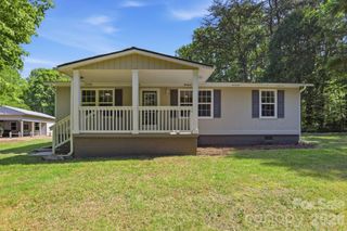 136 Woodridge Lane, Mooresville, NC 28115