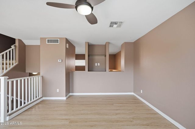 330 S FARMER Avenue 124, Tempe, AZ 85281