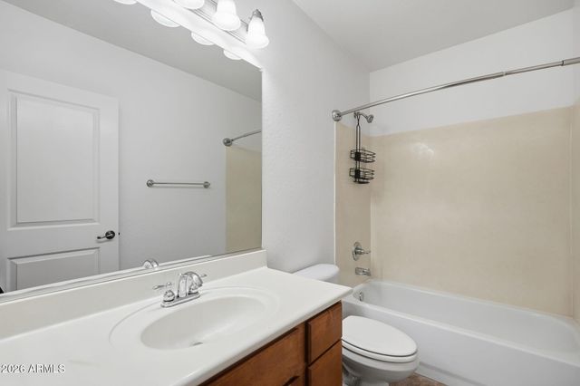 330 S FARMER Avenue 124, Tempe, AZ 85281