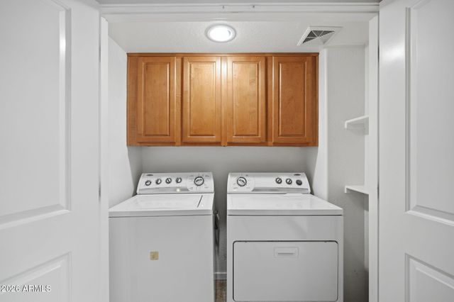 330 S FARMER Avenue 124, Tempe, AZ 85281