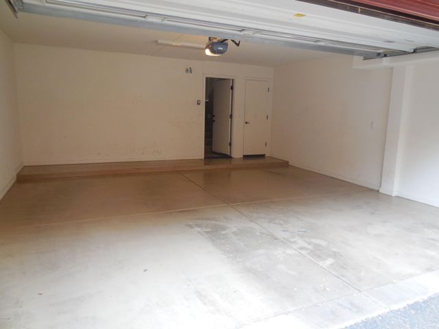 330 S FARMER Avenue 124, Tempe, AZ 85281