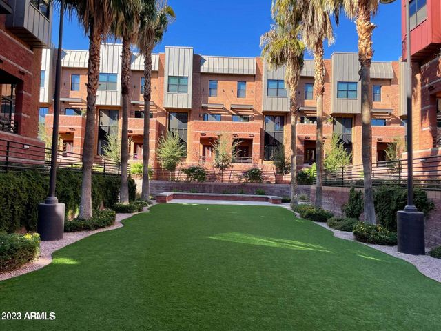 330 S FARMER Avenue 124, Tempe, AZ 85281