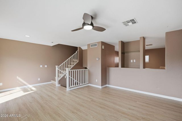 330 S FARMER Avenue 124, Tempe, AZ 85281