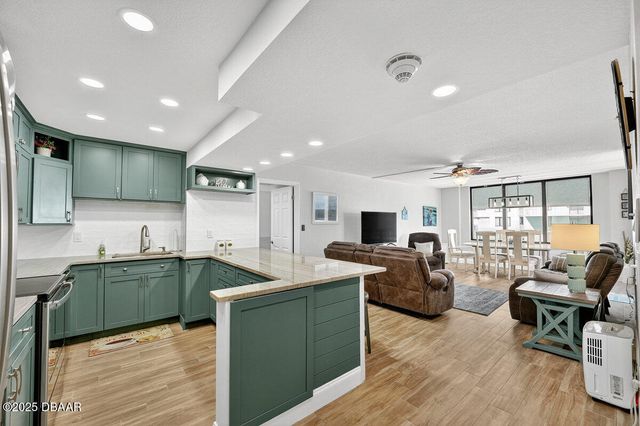 3051 S Atlantic Ave Apt 1005, Daytona Beach Shores, FL 32118
