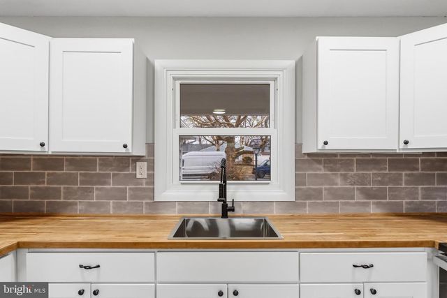 111 HAZELWOOD CIR, Willingboro, NJ 08046