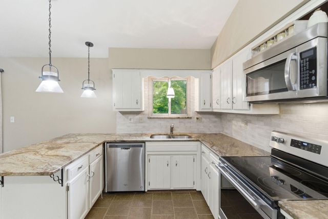 107 Woodlane Circle, Lawrenceburg, KY 40342